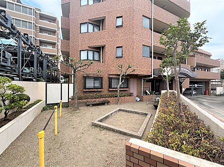 【敷地内公園】/2026年7月撮影