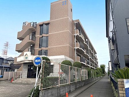 1階角部屋・専用庭付き!2面バルコニー!うれしいペット飼育可物件(細則有)!/2026年8月撮影
