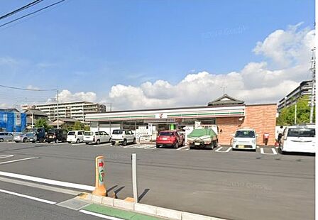 セブンイレブン三郷幸房東店