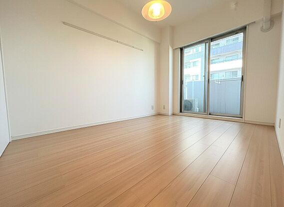 洋室6帖、クロ...
