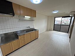 プレジデント岩沼弐番館 210 2階3DKのリビング/ダイニング