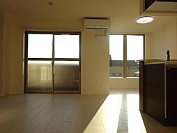 ミルト 305 3階1LDKのリビング/ダイニング