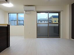 ミルト 103 1階1LDKのリビング/ダイニング