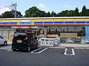 ミニストップわかぐさ公園前店まで751ｍ