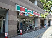 サンクス若江岩田駅前店まで678ｍ