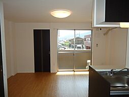 グリーン・キャッスルIII 202 2階1LDKのリビング/ダイニング