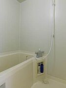 浴室はサーモスタット水栓が付いているので、温度調整も簡単です。