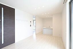 サン・セントラル A0204 2階2LDKのリビング/ダイニング