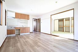 メゾンドール郡山 A0102 1階2LDKのリビング/ダイニング