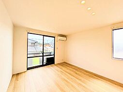 クリスタルシティー　’Ｔ A0202