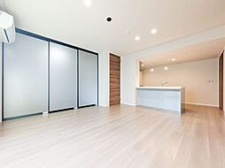 ＤＥＵＸリジエール A0104 1階2LDKのリビング/ダイニング