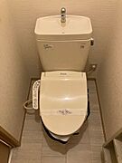 【トイレ】暖房洗浄便座付きのトイレなので冬でもあったか便座です