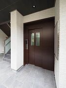 お荷物があるときも安心のエレベーター付き