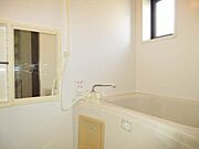 シャワータイム・バスタイム・忙しい日々の中でリラックスタイムにゆったりとご利用下さい。