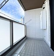 晴れの日は洗濯物も干せます。
