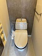 【トイレ】暖房洗浄便座付きのトイレなので冬でもあったか便座です