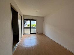 グランブルーＤ D202 2階2LDKのリビング/ダイニング