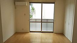 グラツィエ　平方 0102 1階ワンルームの室内