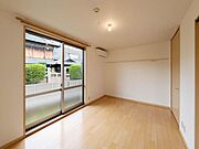 エアコンを設備で採用しております。