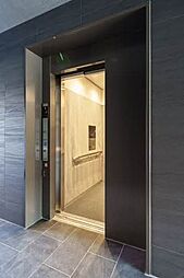 建物内エレベーター