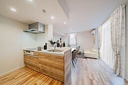 アトリエール北六番丁 102 1階1LDKのリビング/ダイニング