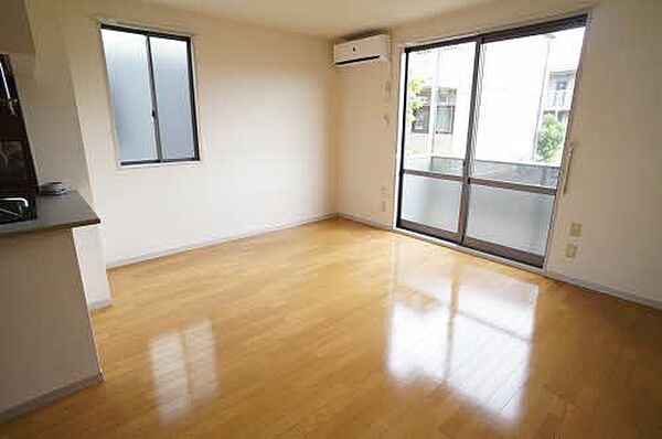 apartment 宮城県亘理郡亘理町字狐塚43-1
旭の賃貸情報を見る
物件地図