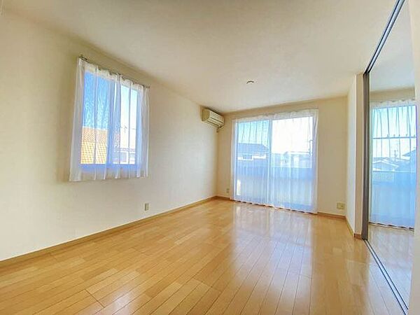 apartment 福島県南相馬市原町区国見町３丁目110-1
地図を見る