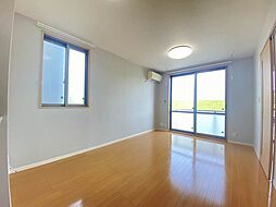 ミューレン 105 1階2LDKのリビング/ダイニング