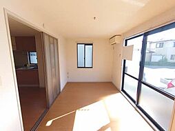 フジコウハイツ10 102 1階2Kのリビング/ダイニング