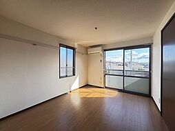 フレサ二番館 202