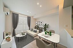 Ｃａｍｅｌｏｔ　Ｅａｓｔ 201 2階1LDKのリビング/ダイニング