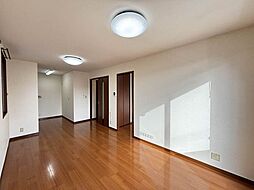 ＭａｓｔＴｏｗｎ愛野II S201 2階2LDKのリビング/ダイニング