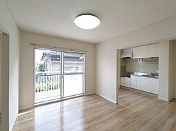 アーバングレイス B101 1階3Kの室内