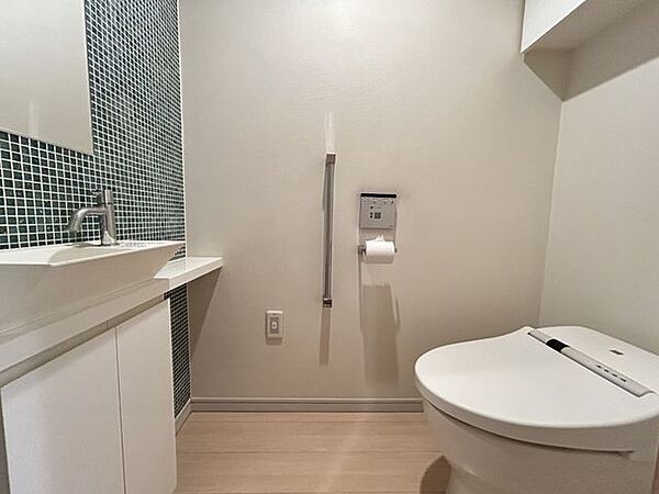トイレを拡大表示