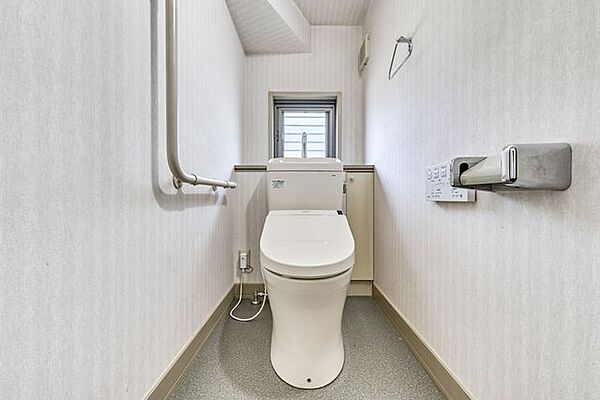 トイレを拡大表示