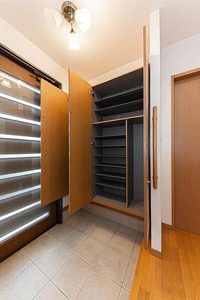 収納
