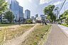 その他：中津南公園まで約340m 複合遊具・ブランコ・滑り台が設置された公園です。ベンチ有。樹木が植えられています。