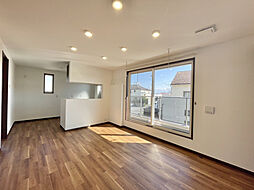 エストシャトー 2階2LDKのリビング/ダイニング