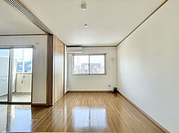 クオーレ 1階2LDKのリビング/ダイニング