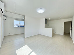 K・グランデ台新田 202号室 2階1LDKのリビング/ダイニング