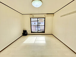 エレガンスライフ花みずきII 202号室 2階1Kのリビング/ダイニング