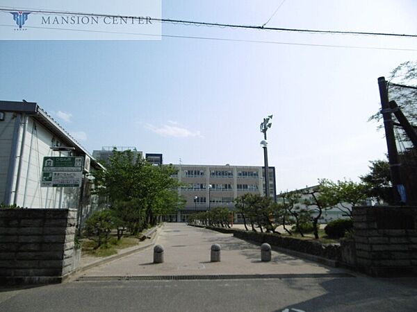 画像20:新潟市立東山の下小学校 1277m