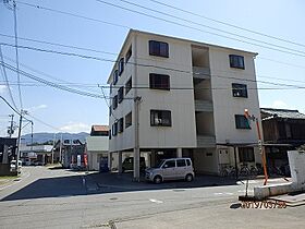 ロイヤルコーポ琴の浦 1A ｜ 和歌山県和歌山市毛見1432-1（賃貸マンション2K・1階・29.75㎡） その1