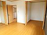 洋室：2階南側　洋室8帖　クローゼット1坪