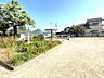 その他：敷地南西側には、公園があります