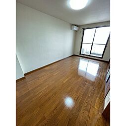 マンションピープル 302 3階2LDKのリビング/ダイニング