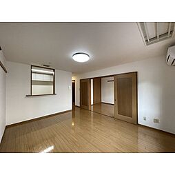 第2ＭＨハウスＥ 102 1階2LDKのリビング/ダイニング