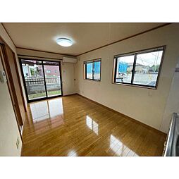 金井貸家住宅 C 1階1LDKのリビング/ダイニング