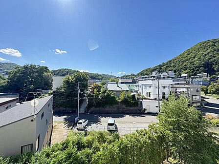 お部屋からは藻岩山等見渡せる眺望です