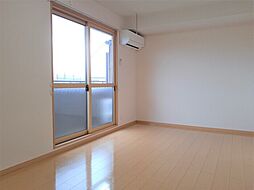 リビングタウン小松弐番館　A棟 205 2階1LDKの室内